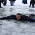Спасатели в очередной раз напоминают о безопасном поведении на льду!